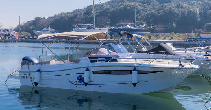 Louer bateau à moteur à Veruda - Pacific Craft 750 Sun Cruiser