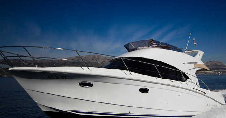 Rent a motorboat in Marina Polesana - Antares 36