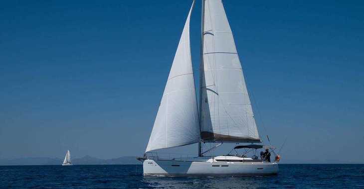 Rent a sailboat in Salamis Yachting Club - Sun Odyssey 439