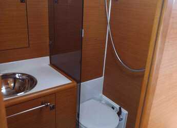 Chartern Sie segelboot in Salamis Yachting Club - Sun Odyssey 439
