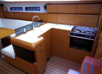 Chartern Sie segelboot in Salamis Yachting Club - Sun Odyssey 439