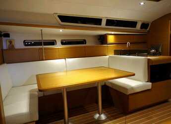 Chartern Sie segelboot in Salamis Yachting Club - Sun Odyssey 439