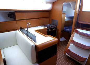 Chartern Sie segelboot in Salamis Yachting Club - Sun Odyssey 439