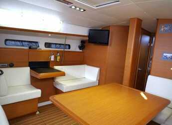 Chartern Sie segelboot in Salamis Yachting Club - Sun Odyssey 439