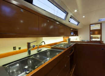 Chartern Sie segelboot in Salamis Yachting Club - Oceanis 41