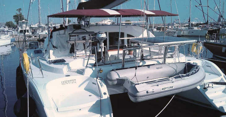 Rent a catamaran in Salamis Yachting Club - Lagoon 380