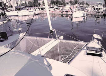 Chartern Sie katamaran in Salamis Yachting Club - Lagoon 380 s2