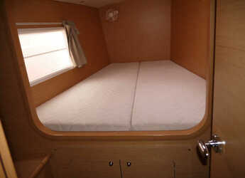 Chartern Sie katamaran in Salamis Yachting Club - Lagoon 380 s2