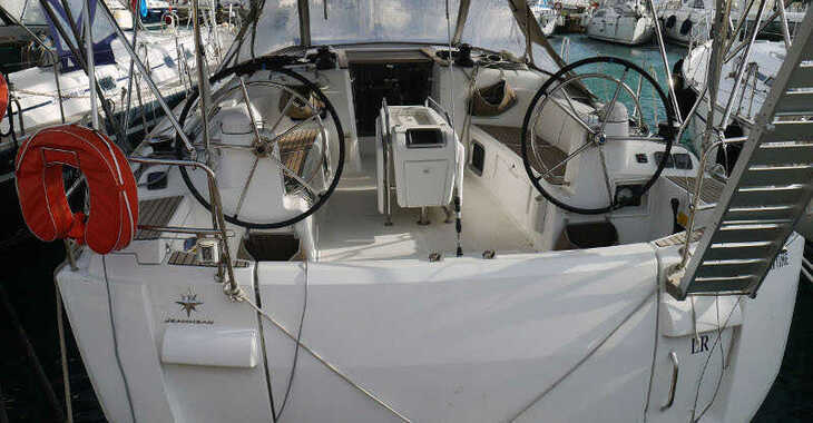 Rent a sailboat in Salamis Yachting Club - Sun Odyssey 469