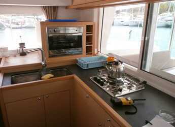 Chartern Sie katamaran in Salamis Yachting Club - Lagoon 400 S2