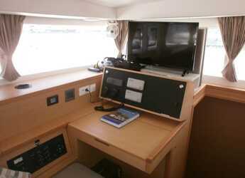 Chartern Sie katamaran in Salamis Yachting Club - Lagoon 400 S2