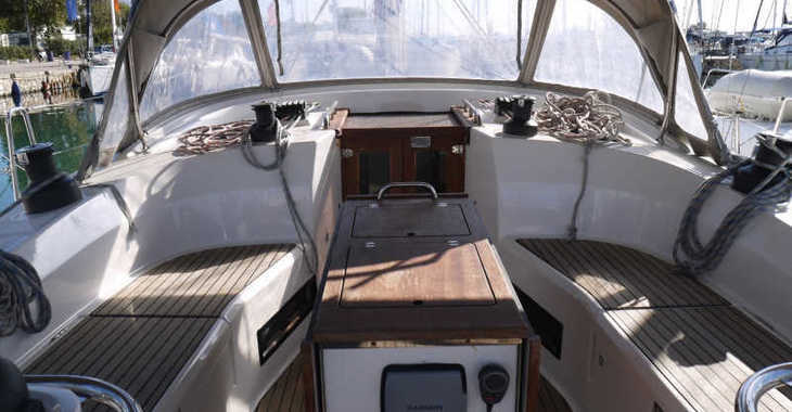 Rent a sailboat in Salamis Yachting Club - Bavaria 45 Cruiser