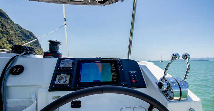 Louer catamaran à Salamis Yachting Club - Lagoon 40