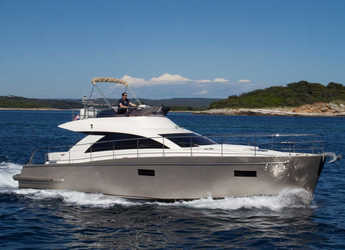 Rent a yacht in ACI Marina Rovinj - Cyrus 13.8 Flybridge