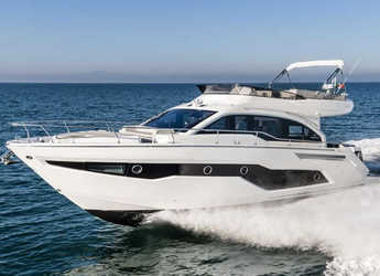 Chartern Sie yacht in ACI Marina Dubrovnik - Cranchi E 52 F Evoluzione