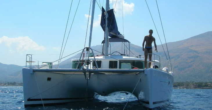Louer catamaran à Porto Capo d'Orlando Marina - Lagoon 440