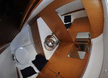 Rent a sailboat in Porto Capo d'Orlando Marina - Sun Odyssey 49i