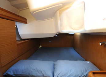 Rent a sailboat in Porto Capo d'Orlando Marina - Sun Odyssey 49i