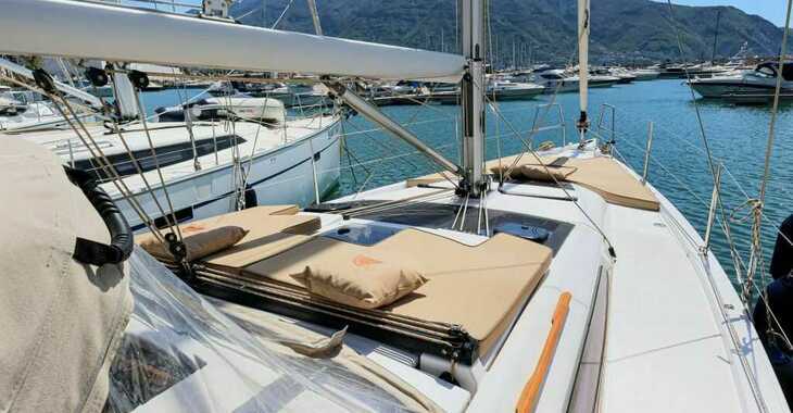 Rent a sailboat in Marina di Stabia - Dufour 390 Grand Large