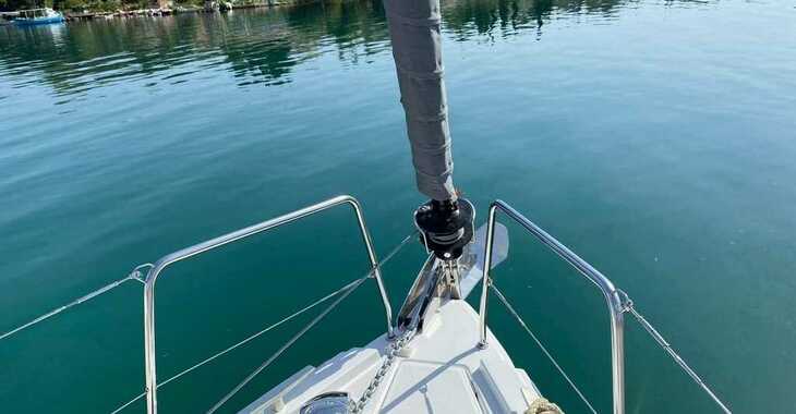 Rent a sailboat in Marina Gouvia - Oceanis 51.1