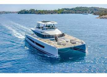 Rent a power catamaran  in Marina di Stabia - Fountaine Pajot Power 67
