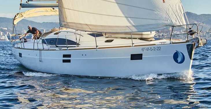 Rent a sailboat in Vigo  - Elan Impression 45