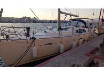 Rent a sailboat in Port Achillion - Oceanis 43