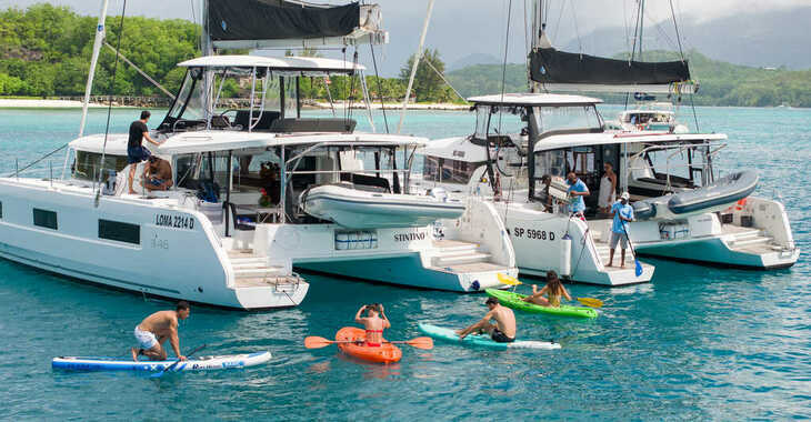 Rent a catamaran in Port of Mahe - Lagoon 46