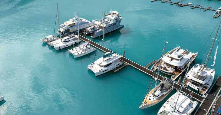 Rent a catamaran in Port of Mahe - Lagoon 46