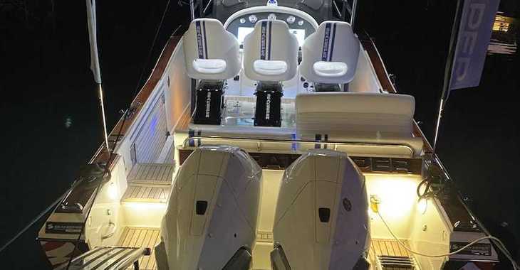 Chartern Sie motorboot in Viareggio - White Shark 285