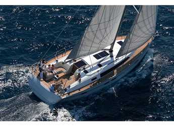 Rent a sailboat in Marina di San Vicenzo - Bavaria Cruiser 46