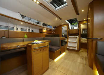 Chartern Sie segelboot in Piso Livadi - Sun Odyssey 449