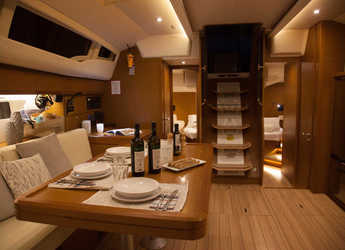 Chartern Sie segelboot in Piso Livadi - Jeanneau 54