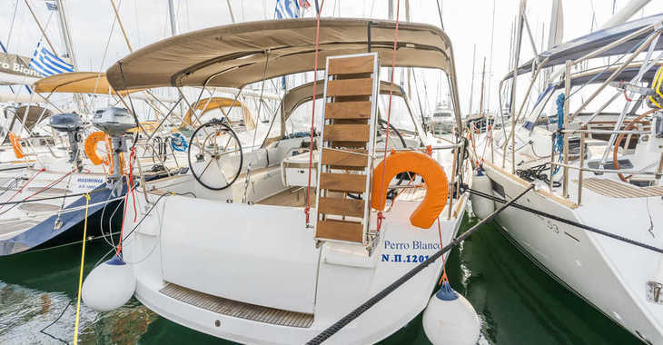 Rent a sailboat in Piso Livadi - Sun Odyssey 519 -  6 cabs
