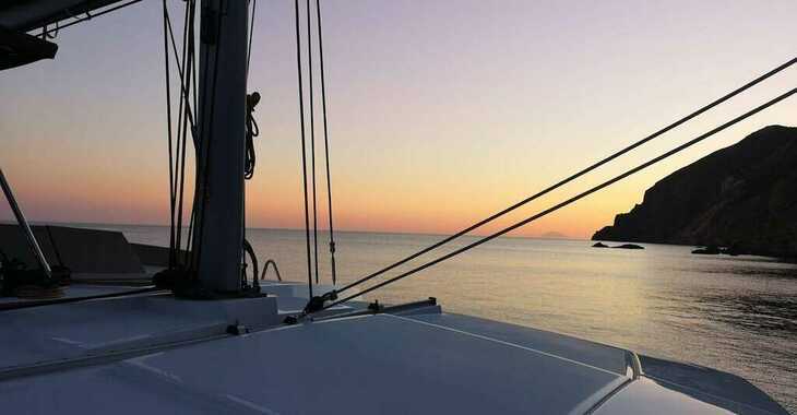 Alquilar catamarán en Porto Capo d'Orlando Marina - Bali 4.1   CHECK -IN 03:00 pm on Saturday 