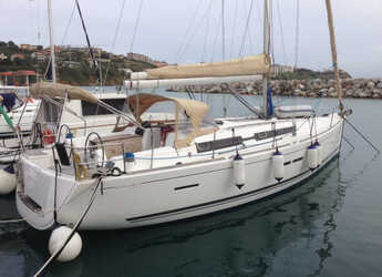 Chartern Sie segelboot in Marina di Salivoli - Dufour 405