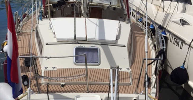 Rent a sailboat in Marina di Salivoli - Amel Supermaramu