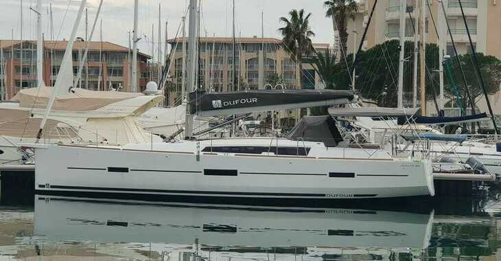 Rent a sailboat in Marina di Salivoli - Dufour 460