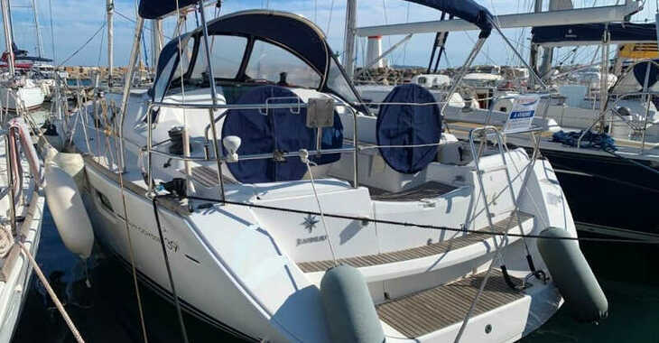 Rent a sailboat in Marina di Salivoli - Sun Odyssey 39i