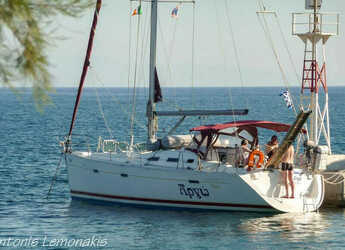 Chartern Sie segelboot in Finikas - Oceanis 393 Clipper