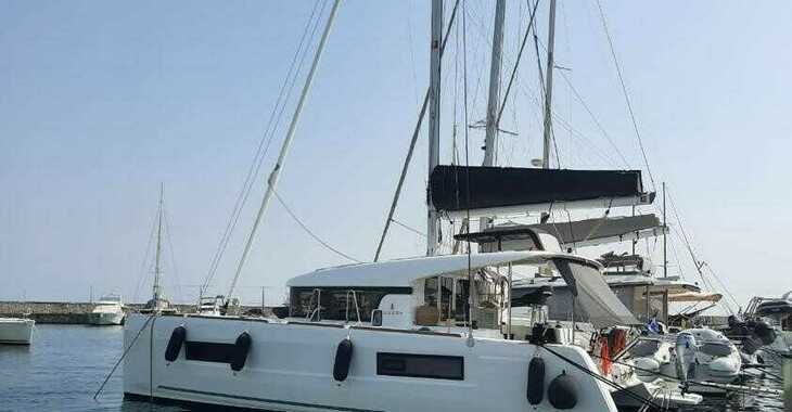 Rent a catamaran in Preveza Marina - Lagoon 40