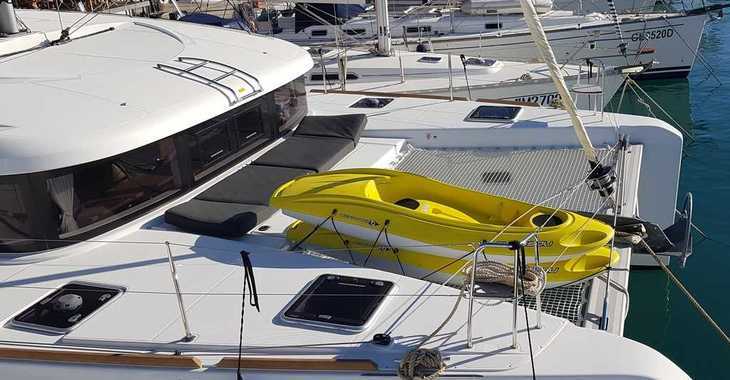 Rent a catamaran in Marina Cala de Medici - Lagoon 40