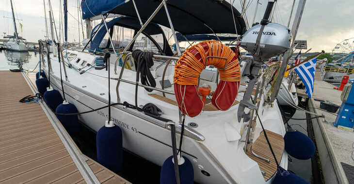 Chartern Sie segelboot in Kavala - Marina Perigialiou - Sun Odyssey 43 