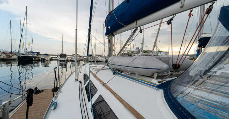 Alquilar velero en Kavala - Marina Perigialiou - Sun Odyssey 43 