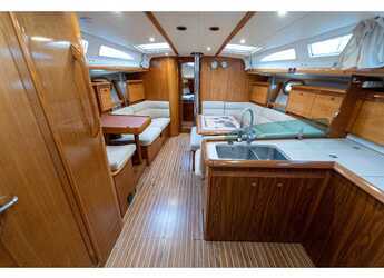 Rent a sailboat in Kavala - Marina Perigialiou - Sun Odyssey 43 