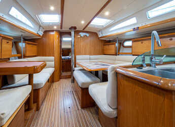 Rent a sailboat in Kavala - Marina Perigialiou - Sun Odyssey 43 