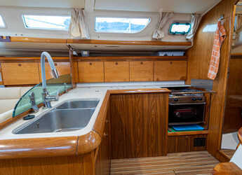 Rent a sailboat in Kavala - Marina Perigialiou - Sun Odyssey 43 