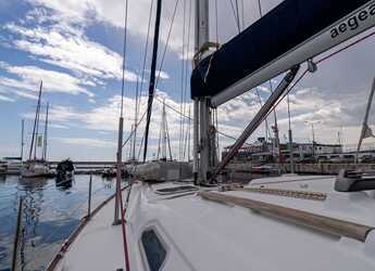 Rent a sailboat in Kavala - Marina Perigialiou - Oceanis 393 Clipper