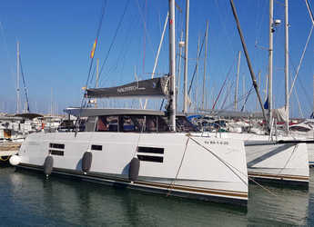 Alquilar catamarán en Port Ginesta - Nautitech 40 Open