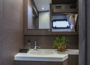 Rent a catamaran in Siracusa  - Bali 5.4.